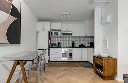 Bondi Junction Apartment | City to Sea — Bondi Beach Getaway & Rooftop Pool