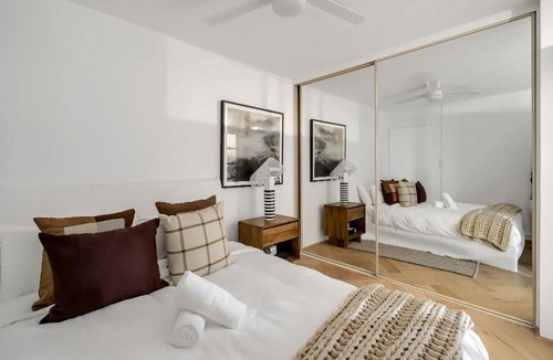 Bondi Junction Apartment | City to Sea - Bondi Beach Getaway and Rooftop Pool