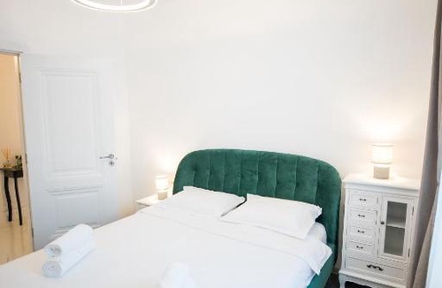 Turda Apartment | City View