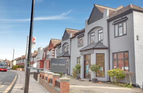 London Borough of Hounslow Hotel | Civic Hotel