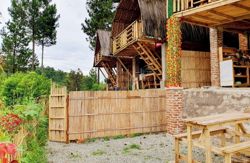 Pasirjambu Villa | Ciwidey Jungle Villa