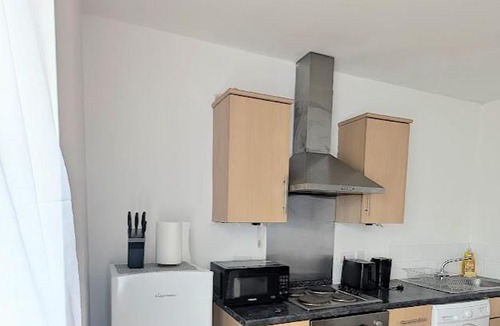 Southampton City Centre Apartment | CJ Maison - "Spacious Family Friendly 2-Bedroom Apartment in the City Centre with free on-site parking, free Wi-Fi"