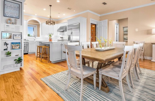 Plantation House | CJ's Beach Front 6 BR Heated Pool Private Home
