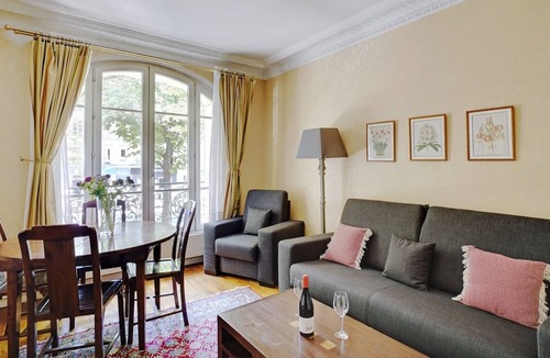 Clignancourt Apartment | Clair de Lune-Beautiful two bedrooms apartment in the heart of Montmartre