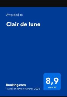 Sainte-Colombe House | Clair de lune