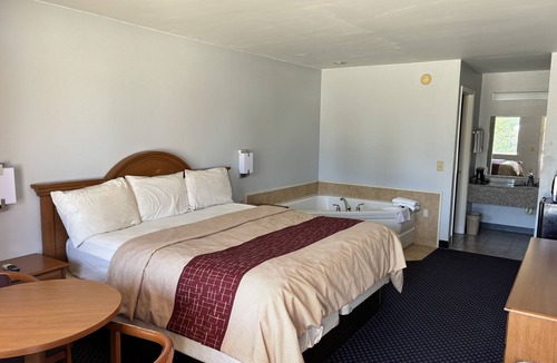 Jasper Hotel | Clairmont Inn