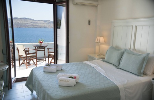 Petra Hotel | Clara Hotel