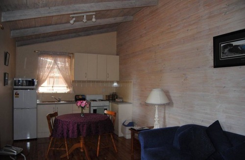 Ob Flat House | Clarendon Chalets