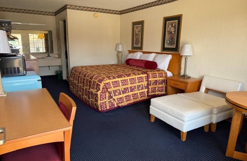 Waynesboro Hotel | Claridge Inn