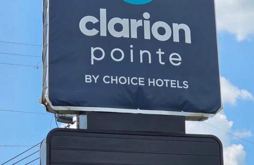Alachua Hotel | Clarion Pointe Alachua - Gainesville Area