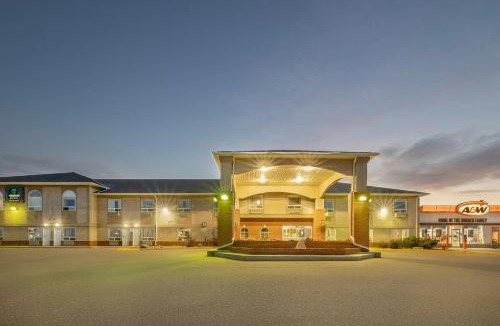 Rimbey Hotel | Clarion Pointe