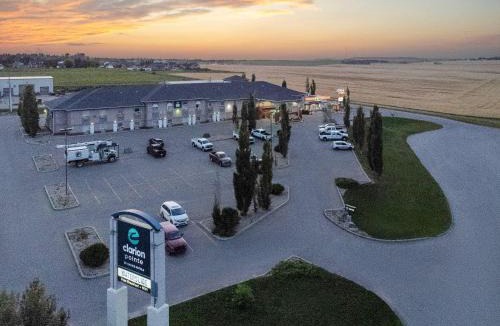 Rimbey Hotel | Clarion Pointe