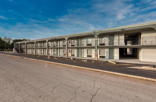 Decatur Hotel | Clarion Pointe Decatur River City