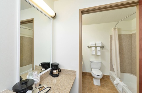 Buffalo Ridge Hotel | Clarion Pointe Sioux Falls Airport