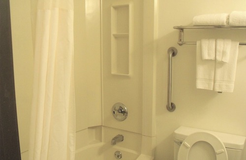 Winslow Hotel | Clarion Pointe Winslow I-40