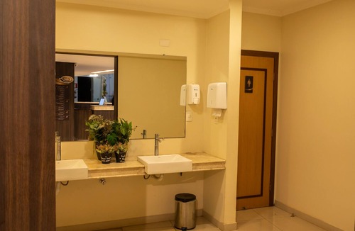 Passos Hotel | Class Hotel Passos Rio Grande Portal da Canastra
