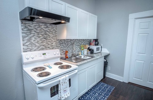 Five Points Apartment | Classic 1br/1ba Charming Apt w/Modern Upgrades