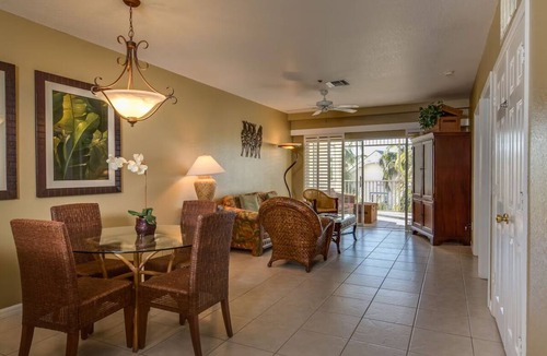 Marco Island Hotel | Classic 2BR Water View Suite at Olde Marco Inn Near Marina & Shops