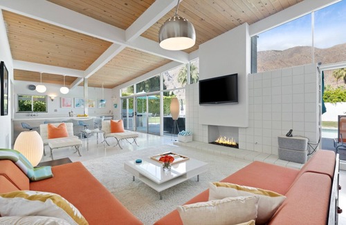 Vista Las Palmas House | Classic Alexander Home with Mountain Views in Vista Las Palmas!