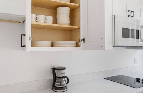 Back Bay Apartment | Classic Boston Studio on Newbury w/A+ shopping and dining by Blueground