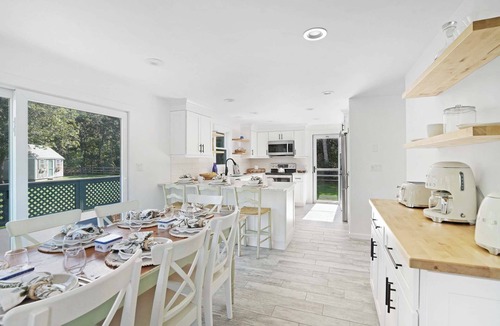 Katama House | Classic Cape In Edgartown Estates