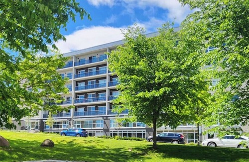 Waterloo Condo | Classic Condo in the University District!