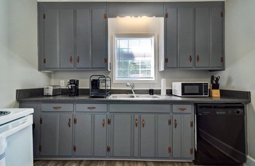 Murfreesboro Apartment | Classic Country Condo 30 mi to Nashville at 1/3 the price!