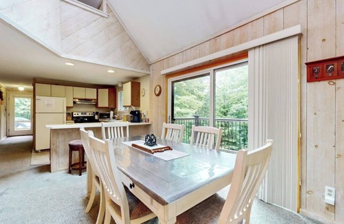 West Dover Cabin | Classic, dog-friendly cabin in the woods w/private deck
