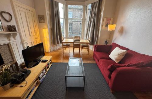 Morningside Apartment | Classic Edinburgh Flat in the heart of Morningside