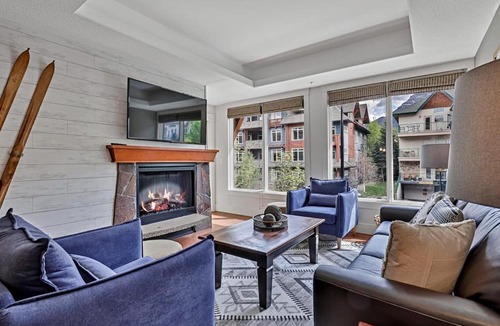 Canmore Apartment | Classic Hideaway Elegant 2BD 2BTH