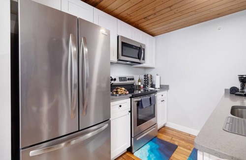 Providence Apartment | Classic Italian Getaway Loft | Providence Gem