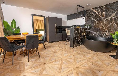 Sde Eliezer Apartment | Classic LA Luxury Boutique שדה אליעזר