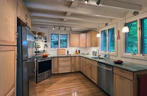 Harpswell Center Cottage | Classic oceanfront cottage and cabin on stunning 8 acres with sunset water views