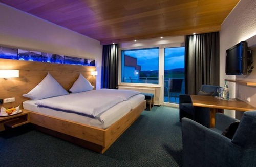 Gerolstein House | Classic Panorama Double Room - Seehotel am Stausee