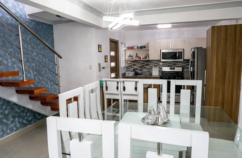 Punal Apartment | Classic Pent-House
