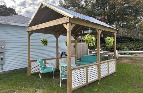 Buzzards Bay Apartment | Classic Quadruples 4