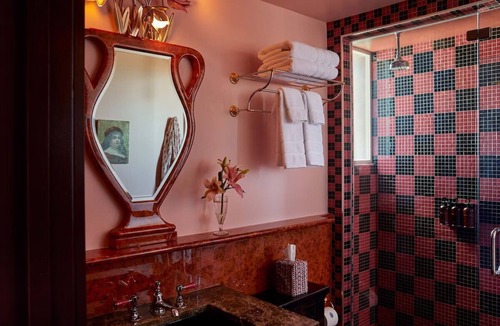 Mount Vernon House | Classic Room at Ulysses Hotel: Gothic Décor Near Baltimore's Highlights