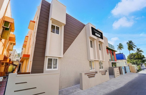 Coimbatore House | Classic Saibaba Colony Bus Terminal