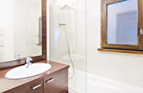 Les Gets Ski Chalet | Classic Savoyard Style Mountain Resort