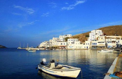 Agios Ioannis Apartment | Classic seaside apartment in Tinos