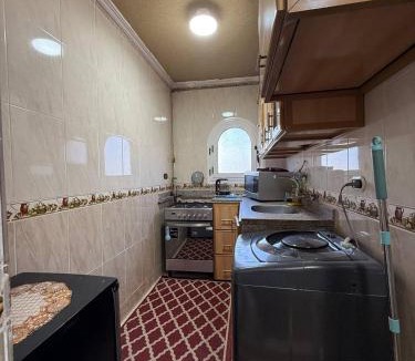 Al-Jumruk Apartment | Classic Seaview