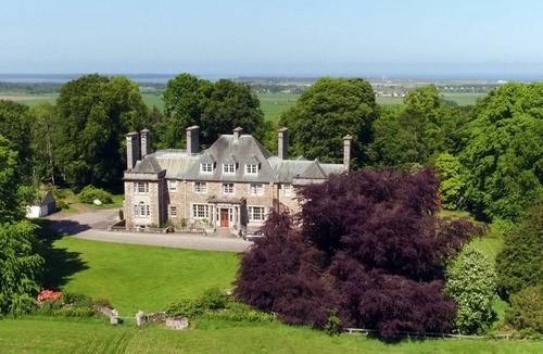 Forres House | Classically beautiful large family friendly retreat, situated on the Moray Firth