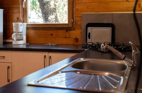 Olmeto Ski Chalet | CLASSIQUE PLUS Cabin - 2 bedrooms. 14 cabins (B01 through B14) for 5 people