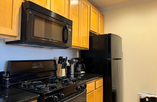 Chinatown Apartment | Classy and Comfy unit in Orsini