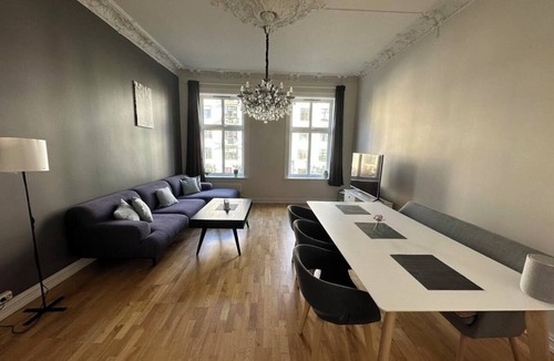 Majorstua Apartment | Classy Central Frogner Apartment