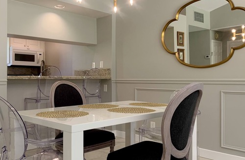 Hunt Club Cottage | Classy Cottage in PGA National