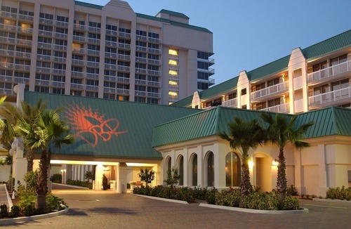Ortona Park Apartment | Classy King studio w/full kitchen, many amenities, in a direct oceanfront resort