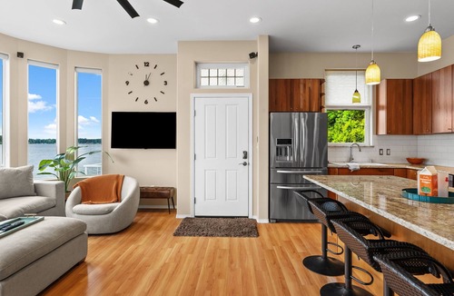 Grapeview House | Classy, Modern 3BR Mason Lake lakefront house & private dock. Amazing sunrises!
