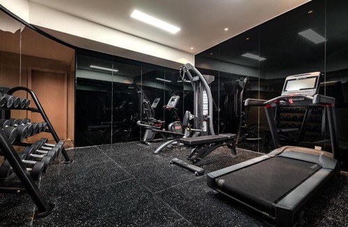 Hang Bac Hotel | Classyc Hotel Hang Thung