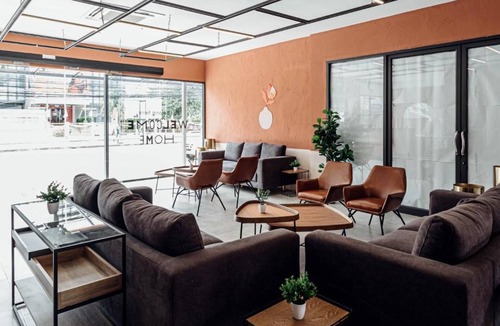 Mak Khaeng Hotel | Clay Udonthani